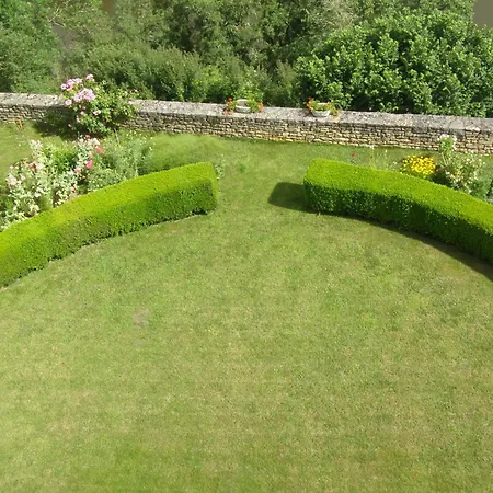 Chateau De Camboulan Bed & Breakfast 3*